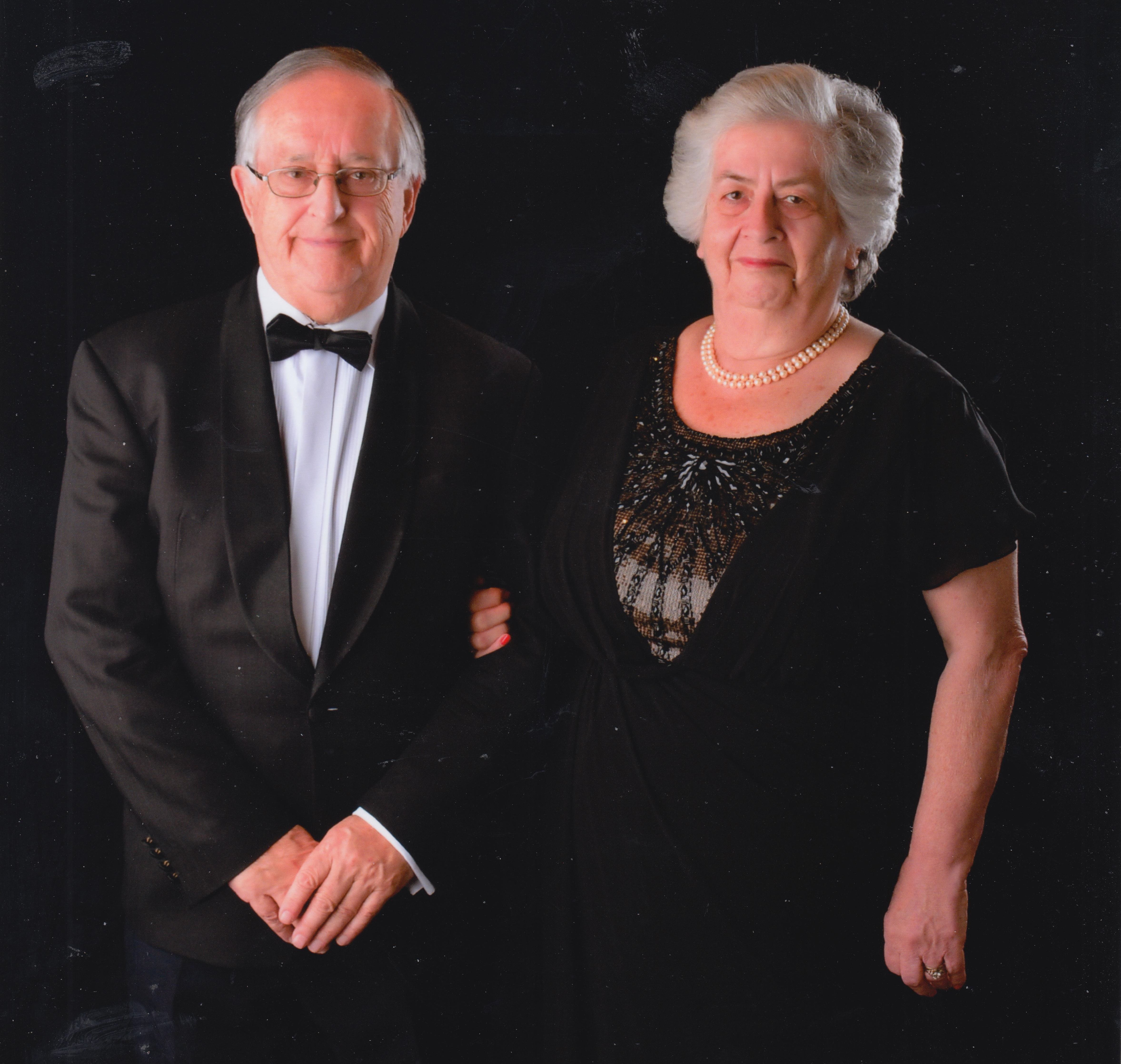 Malcolm and Linda Ginsberg dressed for dinner